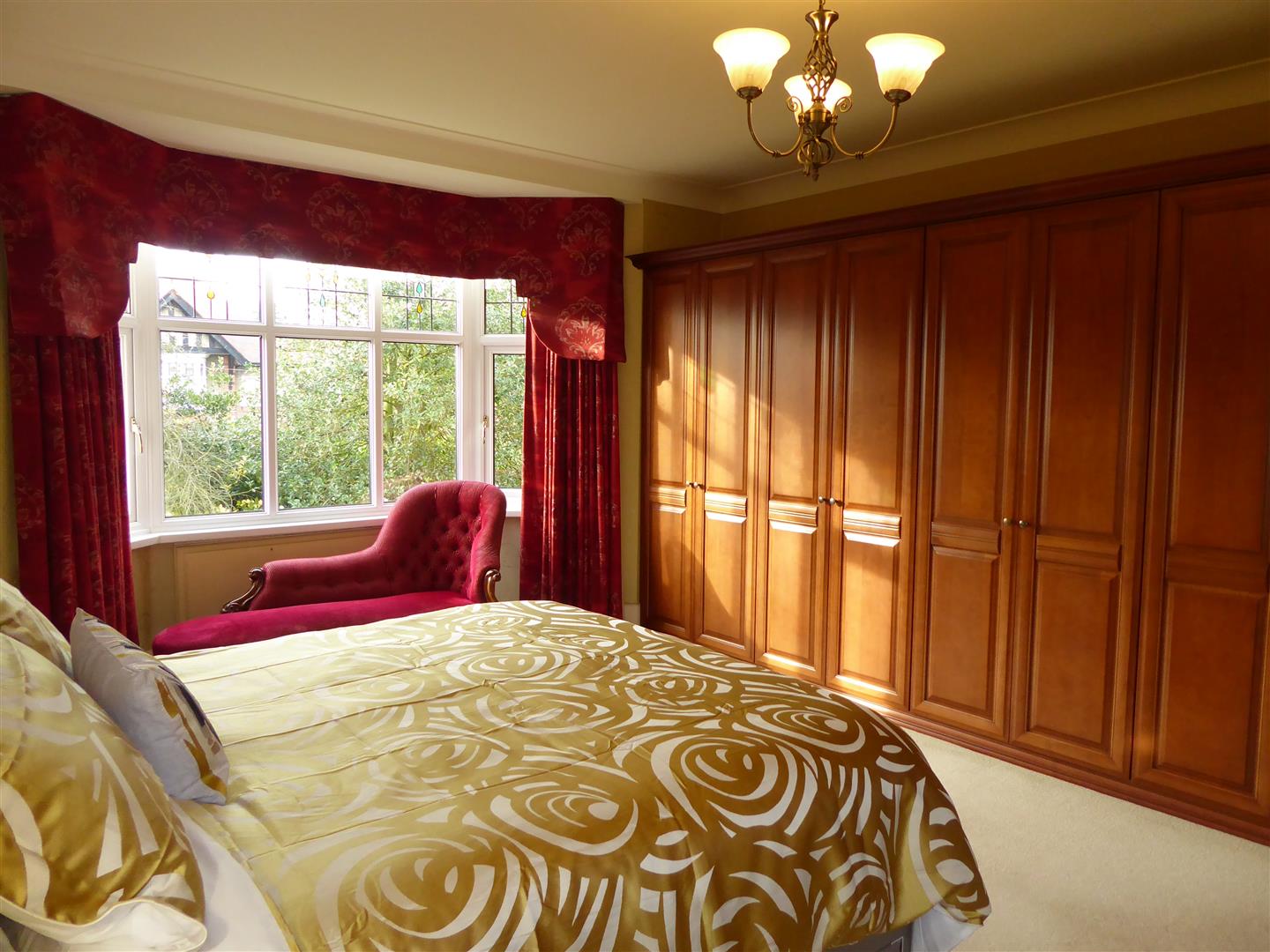 BEDROOM 1